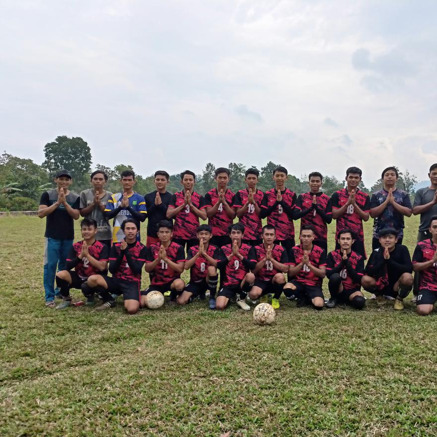 Pemuda Pemuda Karang Taruna ( POSKAR )